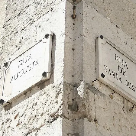 Apartment Santa Justa 77 - Downtown Luxury Lisbon